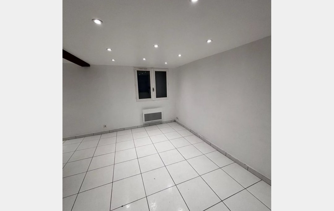 Annonces ISLE SUR SORGUE : Immeuble | CARPENTRAS (84200) | 108 m2 | 210 000 &euro; 