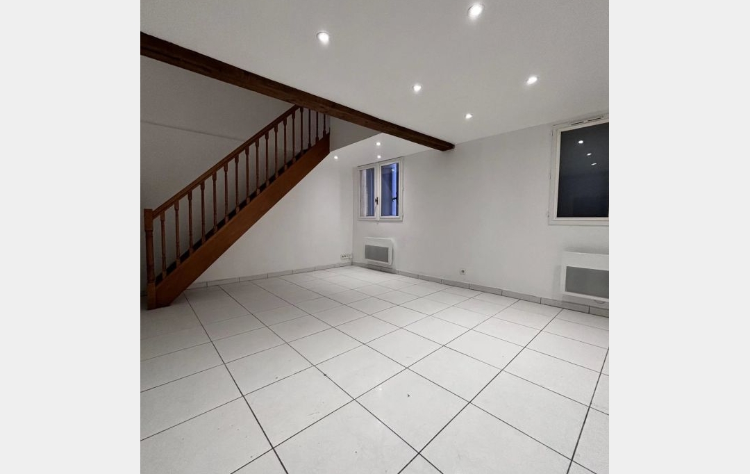 Annonces ISLE SUR SORGUE : Immeuble | CARPENTRAS (84200) | 108 m2 | 210 000 &euro; 