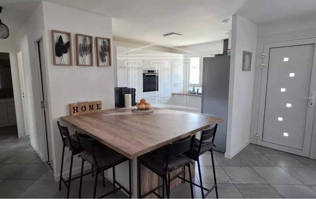 Annonces ISLE SUR SORGUE : Maison / Villa | MONTFAVET (84140) | 81 m2 | 245 000 &euro; 