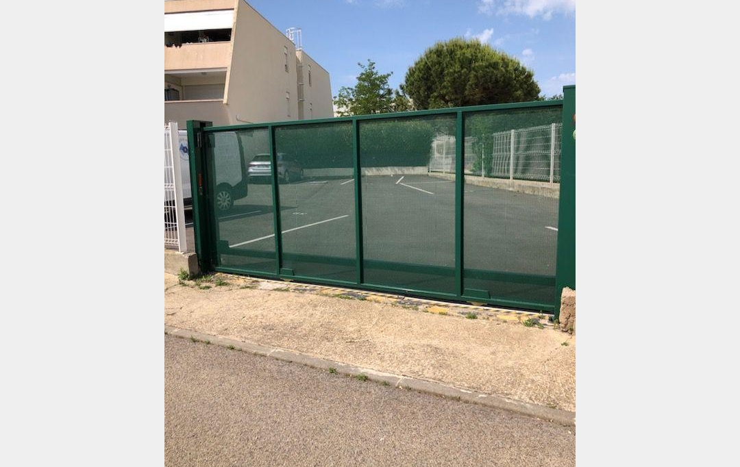 Terre de Provence Immobilier : Garage / Parking | LE GRAU-DU-ROI (30240) | 0 m2 | 105 € 