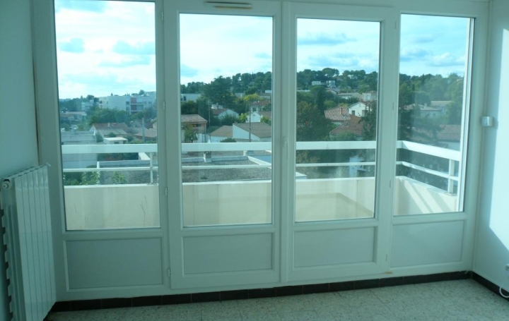 Terre de Provence Immobilier : Apartment | NIMES (30000) | 40 m2 | 598 € 